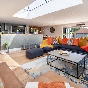 The Stables Luxury House With Hot Tub York